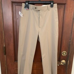 Men’s khaki pants